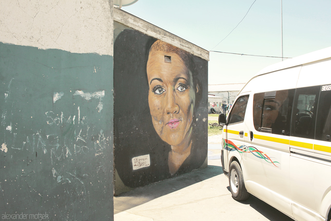 Langa Foto von Mural an einer Wand vom Township Langa